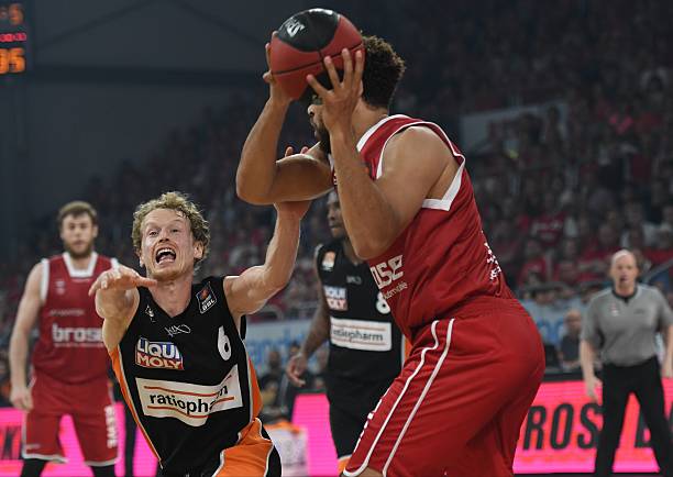 面对封锁 面对封锁