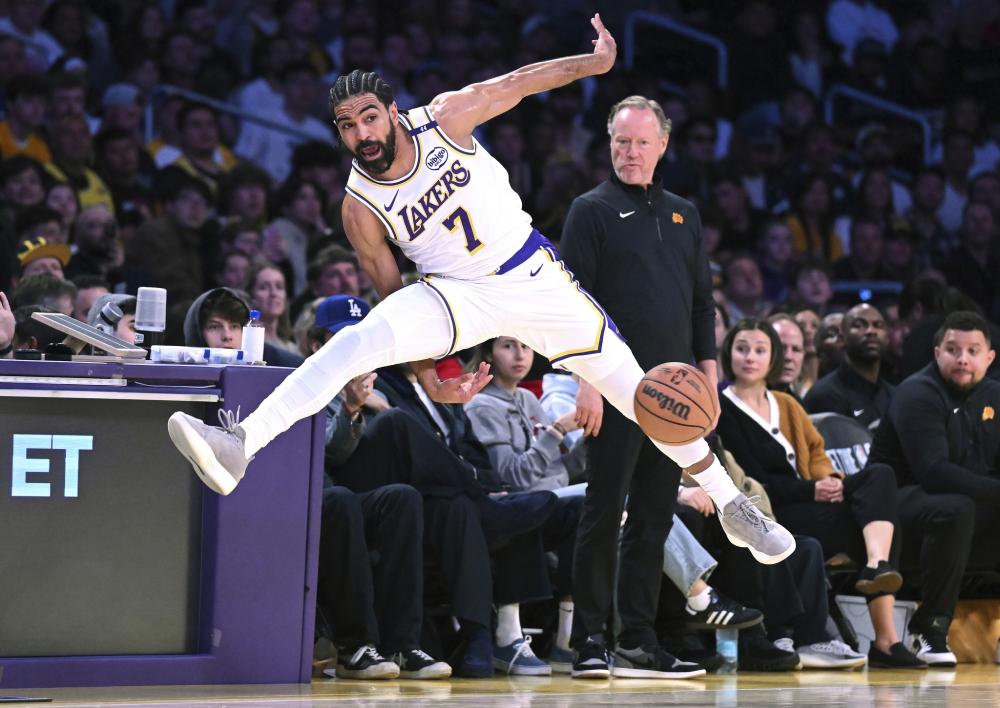 越了普通比 越了普通比